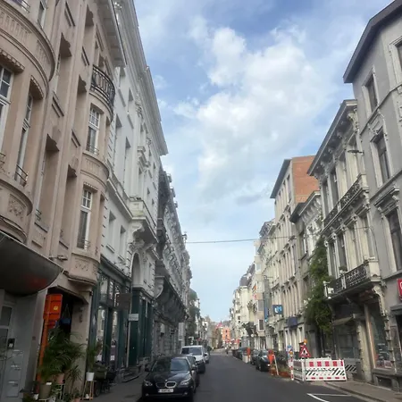 Center Monet Jr Ghent