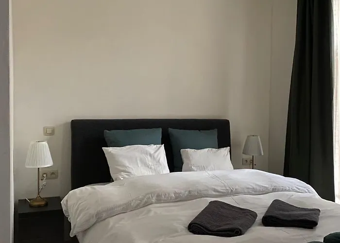 Center Monet Jr Apartment *